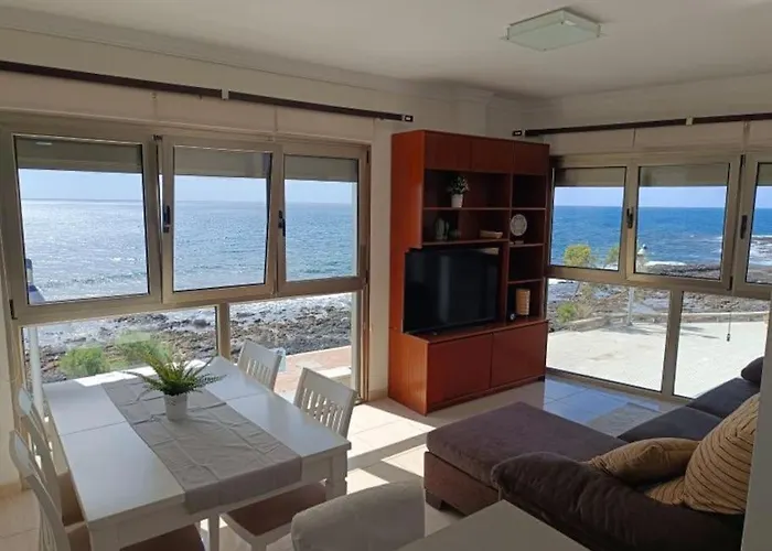 Apartamento En Arinaga En Primera Linea